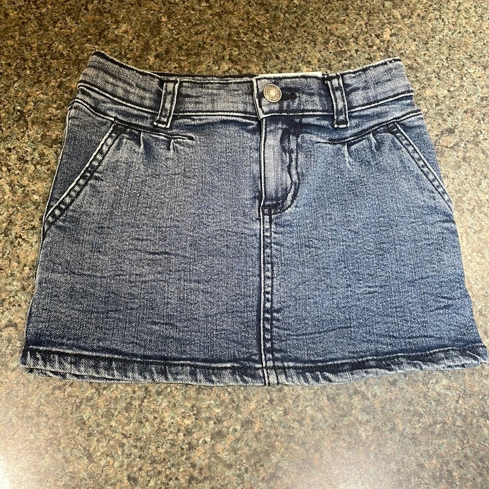 Okie Dokie 3T denim jean skirt with pockets and snap closure NEW - Picture 1 of 8